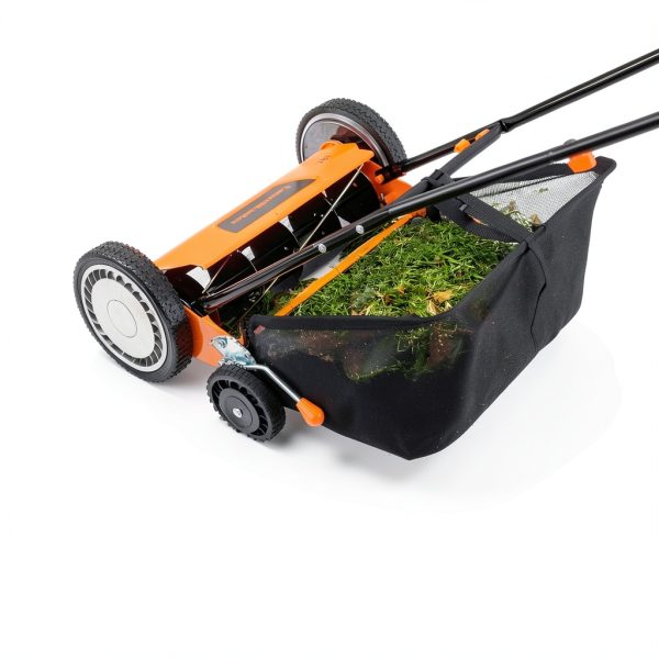 LawnMaster 18-Inch Push Reel Lawn Mower with 5 Steel Blades Manual-4